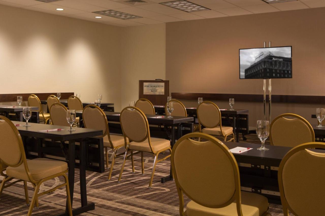 Peoria Marriott Pere Marquette Hotel Exterior photo